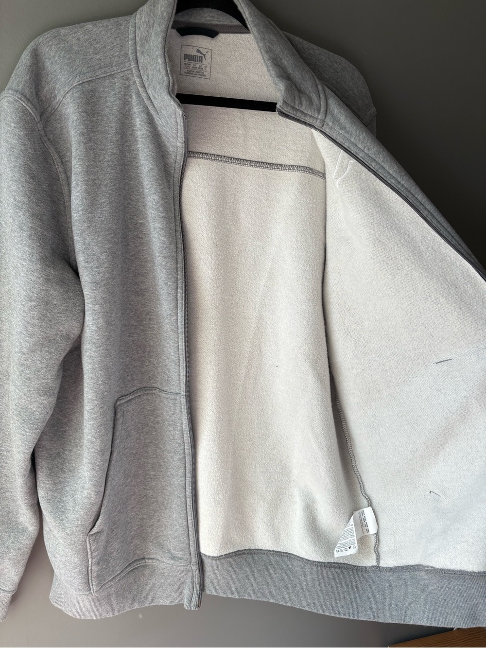 Puma Grey Zip Up Sweatshirt XL Men’s Logo Athletic Fleece - Picture 8 of 9